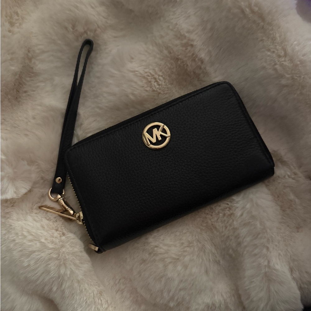 Michael Kors Black and Gold Wristlet